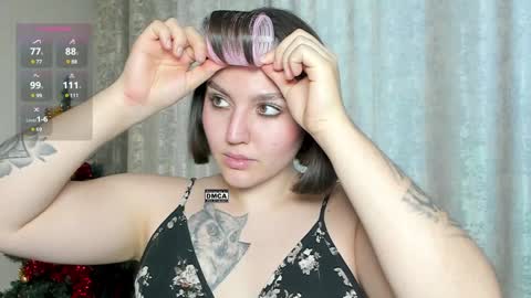 Snapshot of hoot_owl_cb chatting on January 22, 2:59 am Karina online show from January 22, 2:59 am