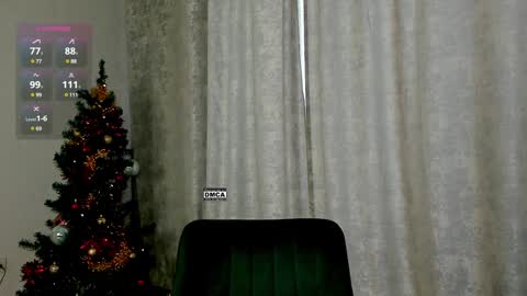 Snapshot of hoot_owl_cb chatting on January 8, 2:03 am Karina online show from January 8, 2:03 am