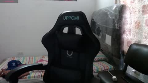 horny and daring online show from March 8, 1:37 pm