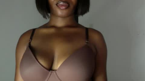 delilah online show from May 12, 7:20 pm