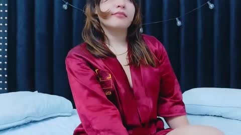 Khloe  online show from September 21, 12:37 pm