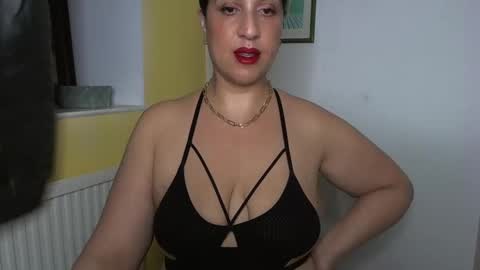 Mary Coelho online show from March 4, 11:43 pm