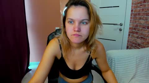 Jessica  online show from October 3, 3:55 am