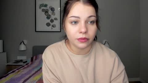 LiluCaroline online show from January 11, 5:07 pm