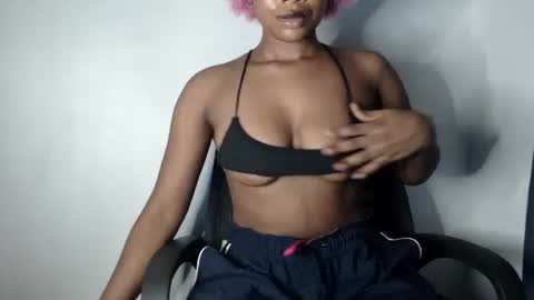 sonia  mis choco online show from April 7, 7:21 am