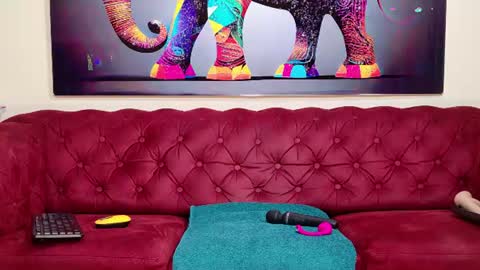 Aly online show from June 18, 4:12 pm