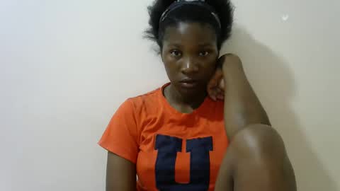 LONNAH online show from March 5, 2:46 am