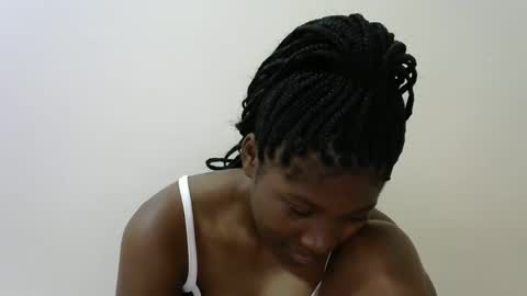 LONNAH online show from February 9, 9:05 am