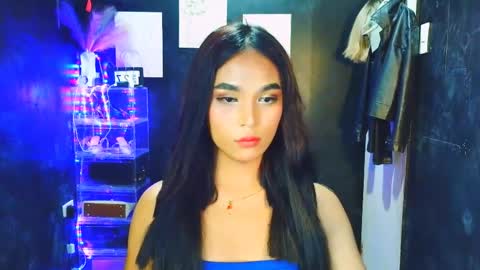 emily online show from March 28, 9:42 am