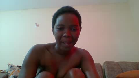 Queen online show from February 25, 8:36 am