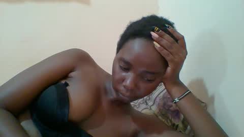 Queen online show from March 1, 9:18 am