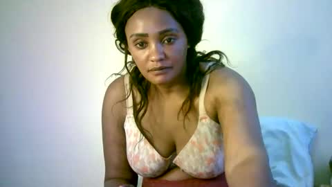 hotgold_311379 online show from March 4, 5:47 am