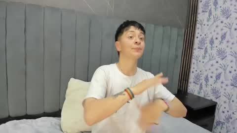 hannah online show from December 1, 3:21 am