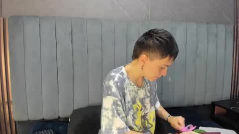 hannah online show from December 20, 2:48 am