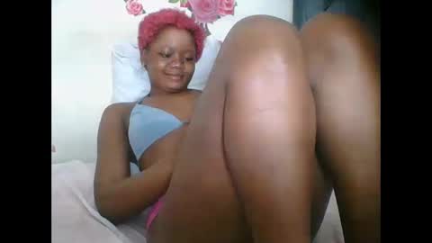 LOYCE online show from October 4, 11:53 pm