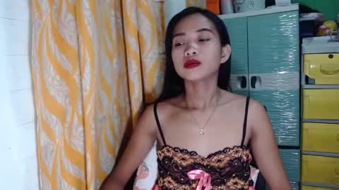 hotmom_gia online show from December 11, 10:25 am