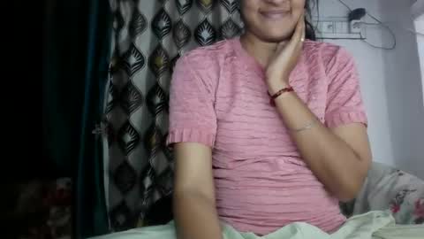 lola online show from March 30, 2:49 pm