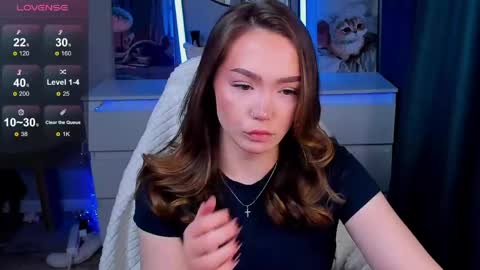 hello Im Eva online show from April 21, 9:38 am