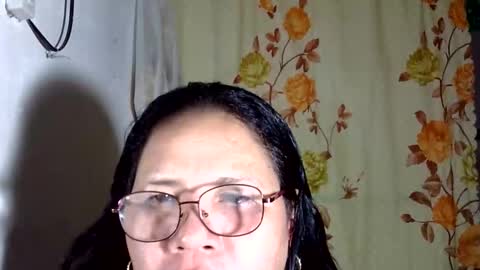 hottycrissy4u online show from May 9, 3:03 pm