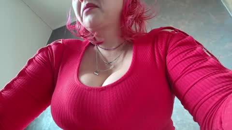 Snapshot of hotvany chatting on January 22, 12:38 pm Goddess of Luv online show from January 22, 12:38 pm