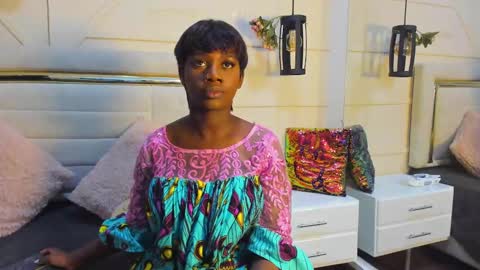 Snapshot of huddah_cam chatting on February 27, 11:31 am huddah online show from February 27, 11:31 am