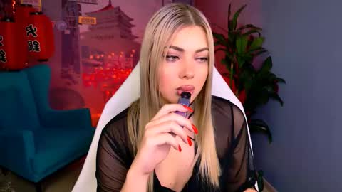 hyileyclark online show from February 21, 8:15 am