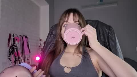 Miley. PVT open i have extra prices on nude show  online show from February 9, 8:11 pm