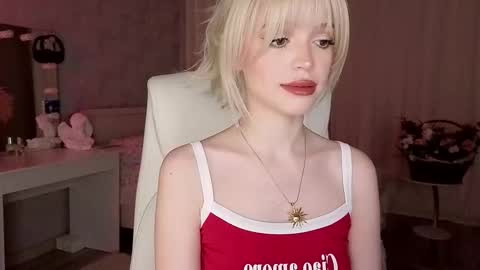 Joselle online show from February 7, 9:51 pm