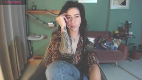 Lana Banana online show from February 17, 5:04 am