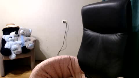 Dominika online show from August 8, 9:45 pm