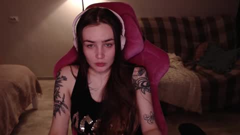 elisabeth online show from March 7, 2:56 pm