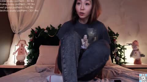 Casey online show from December 13, 7:53 pm