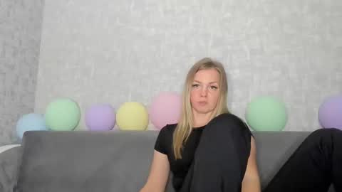 Venus online show from October 26, 2:01 pm