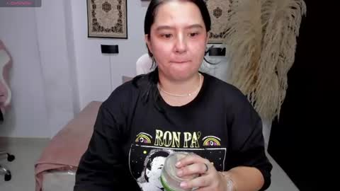 ibeth_diaz online show from June 15, 1:28 am