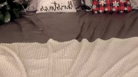 Danielle online show from January 12, 1:38 pm