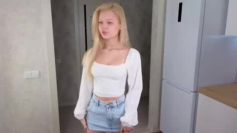 Lisa online show from February 14, 3:22 am