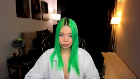 Roxy online show from February 22, 7:59 pm