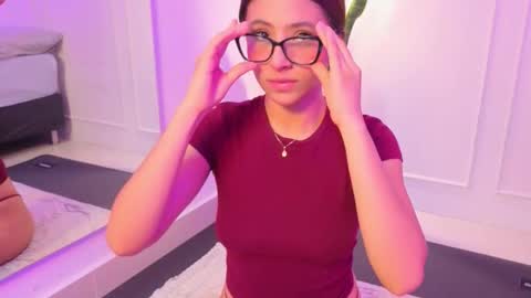 im_lisacb online show from February 11, 12:28 pm