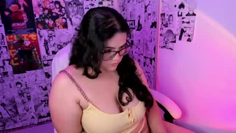 mei mei uwu online show from April 11, 1:44 am