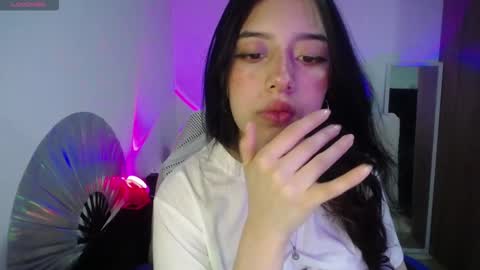 Snapshot of im_misssilver chatting on October 8, 2:05 am im_misssilver online show from October 8, 2:05 am