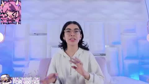 Moly  online show from January 18, 2:24 pm