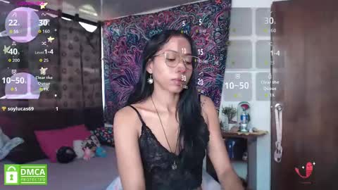 Cutie pie online show from November 18, 2:07 pm