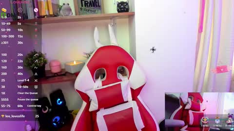 Lisa Hyga online show from October 28, 10:14 pm