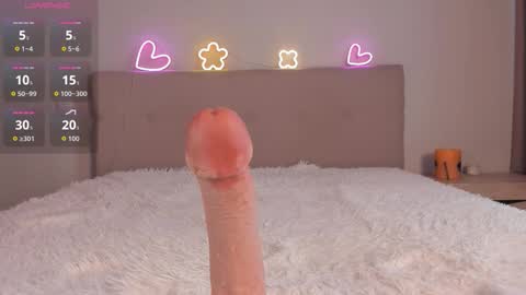 immolly1 online show from December 3, 7:44 am