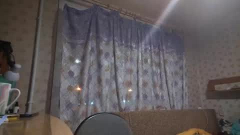 Ellie online show from March 1, 12:38 pm