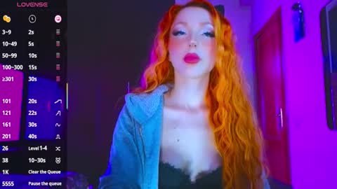 Lora online show from October 20, 3:15 pm