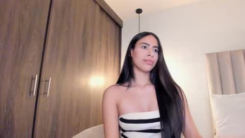 sarah online show from February 1, 11:03 pm