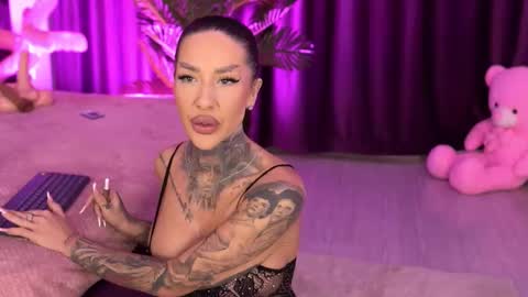 Scarlet online show from November 5, 6:07 am