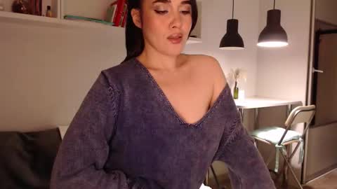 Lin online show from September 14, 7:34 pm