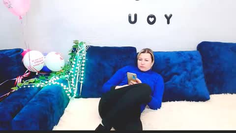 incredible_ariela online show from January 15, 9:26 am